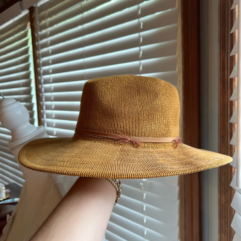 Elegant Tan Wide-Brim Floppy Hat